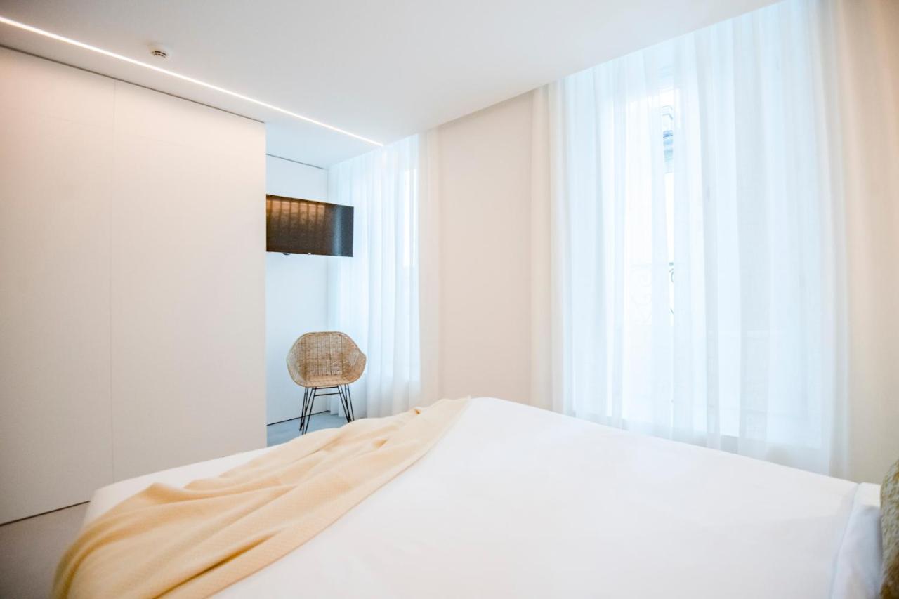 Apartamentos Atia Catedral Сантьяго-де-Компостела Екстер'єр фото
